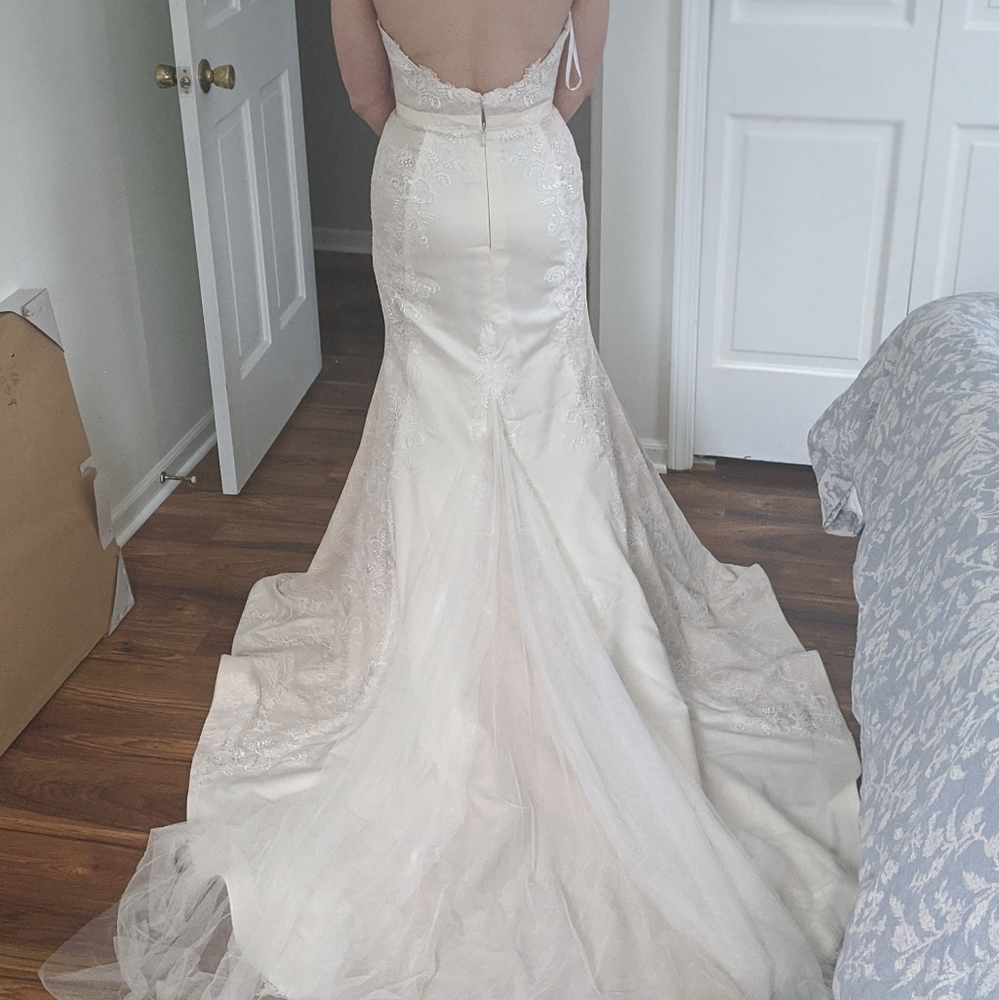 Angel Rivera Que Linda Wedding Gown